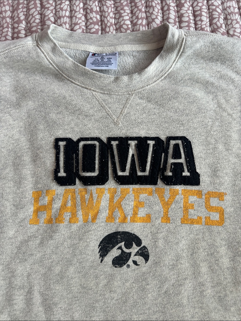 Champion Patchwork Iowa Hawkeyes Sweatshirt - Cream, Black & Gold